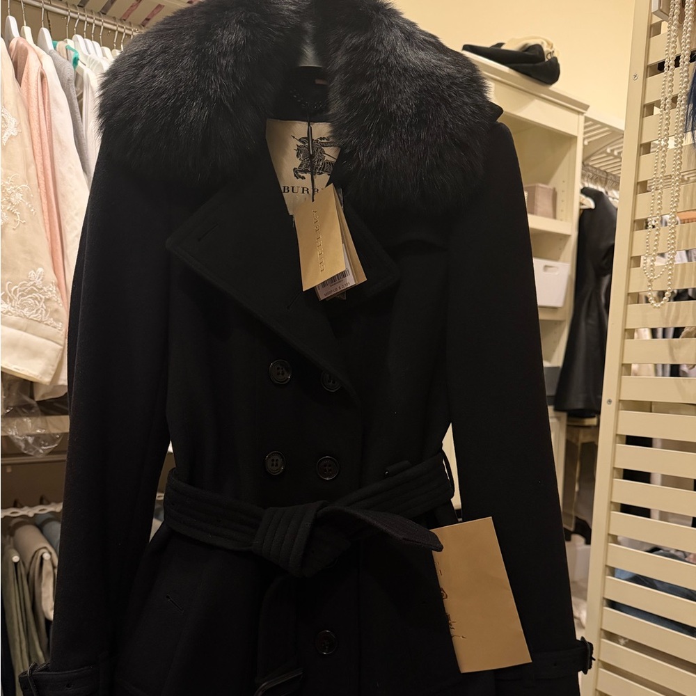 Burberry Women's Black Trench Coat with Fur Collar